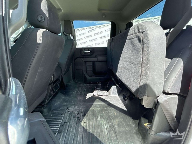 2022-gmc-sierra-2500-image-23