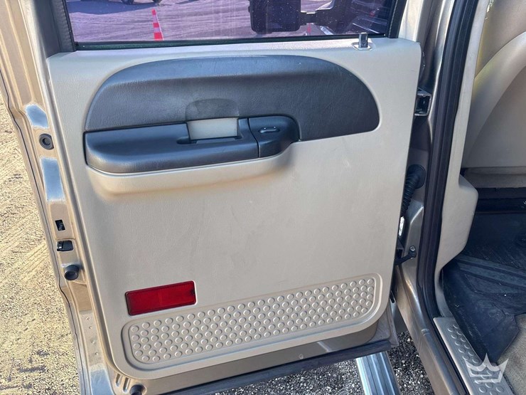 2006-ford-f250-image-23