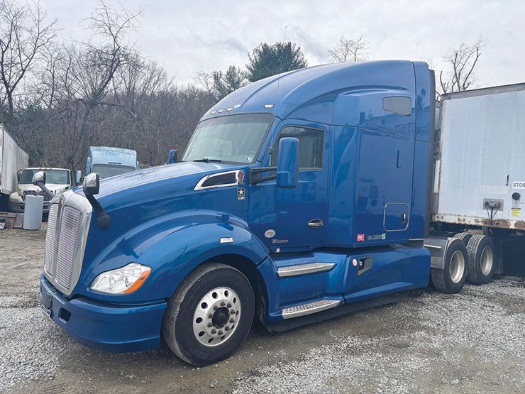 2018-kenworth-t680-image-1