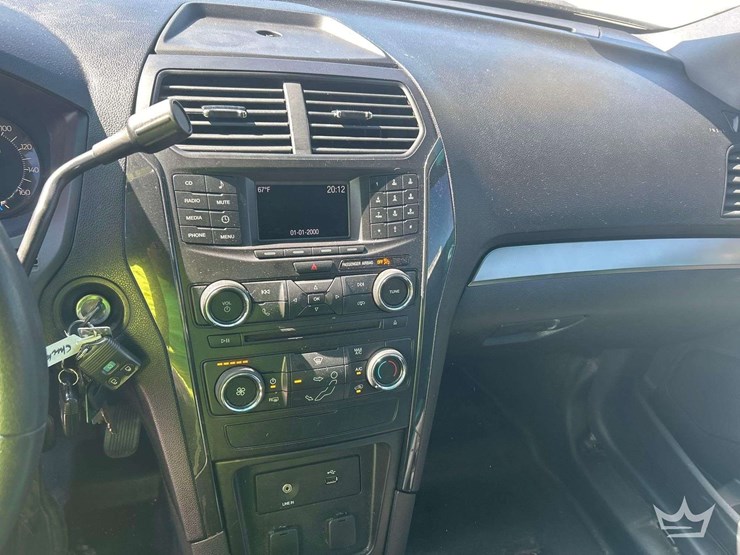 2016-ford-explorer-image-15