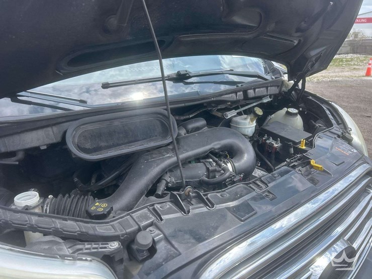 2015-ford-transit-image-9