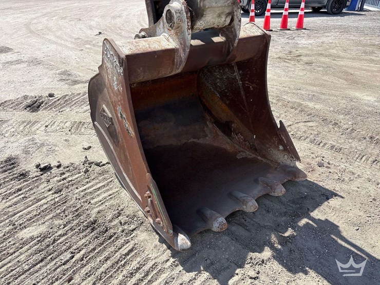 2020-komatsu-pc210-lc-image-19