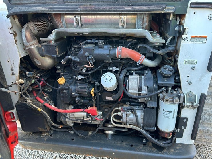2022-bobcat-t870-image-15
