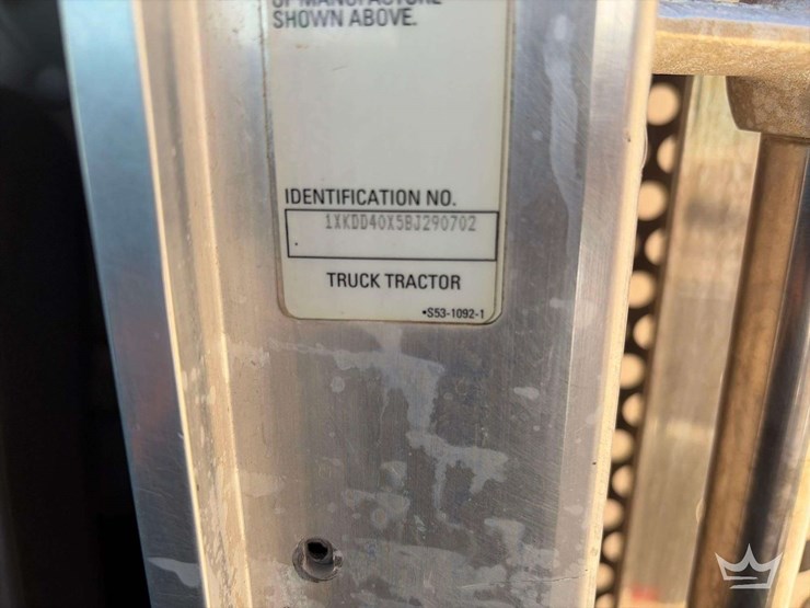 2011-kenworth-t800-image-5