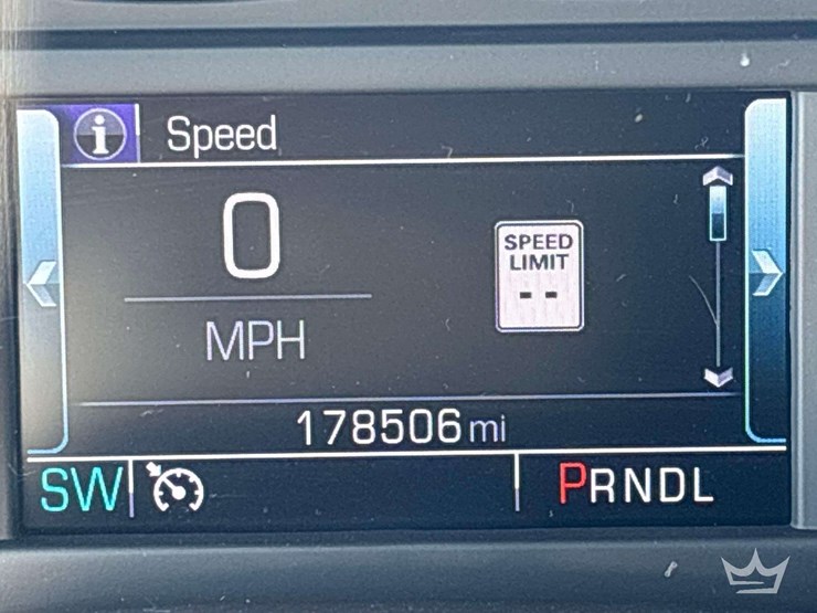 2018-chevrolet-suburban-image-6