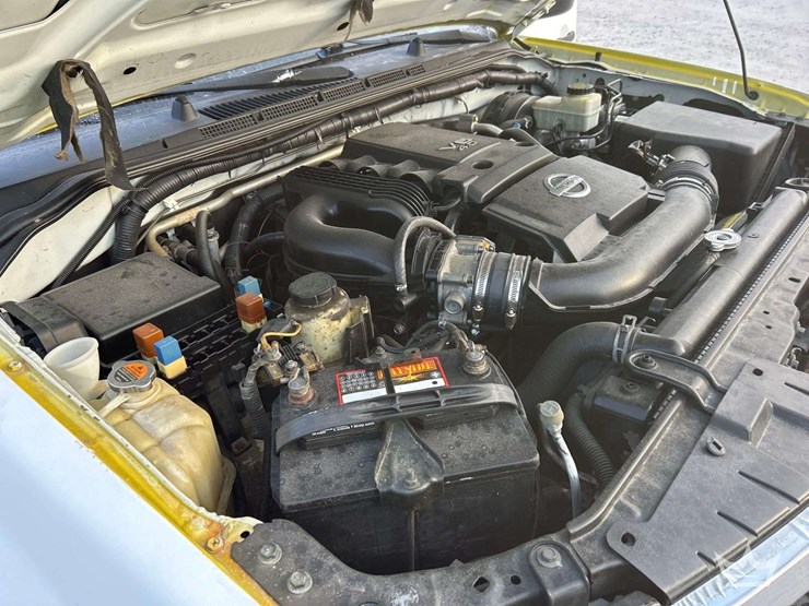 2015-nissan-frontier-image-9