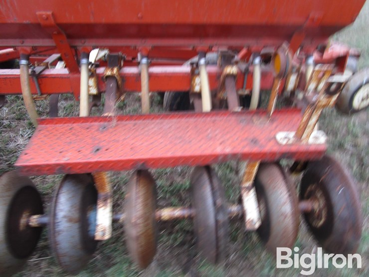 crustbuster-30'-hoe-drill-image-20