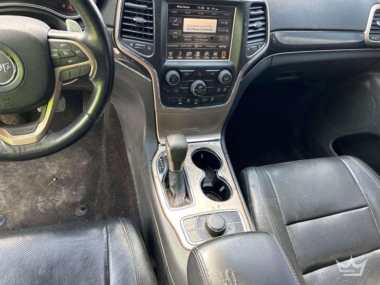 2016-jeep-grand-cherokee-image-14