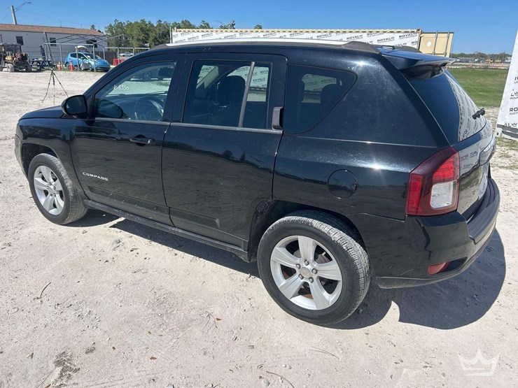 2016-jeep-compass-image-4