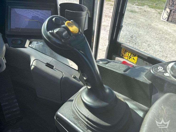 2016-komatsu-wa320-8-image-21