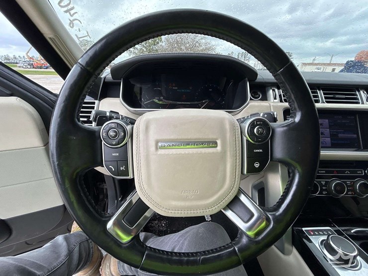 2013-land-rover-range-rover-image-13