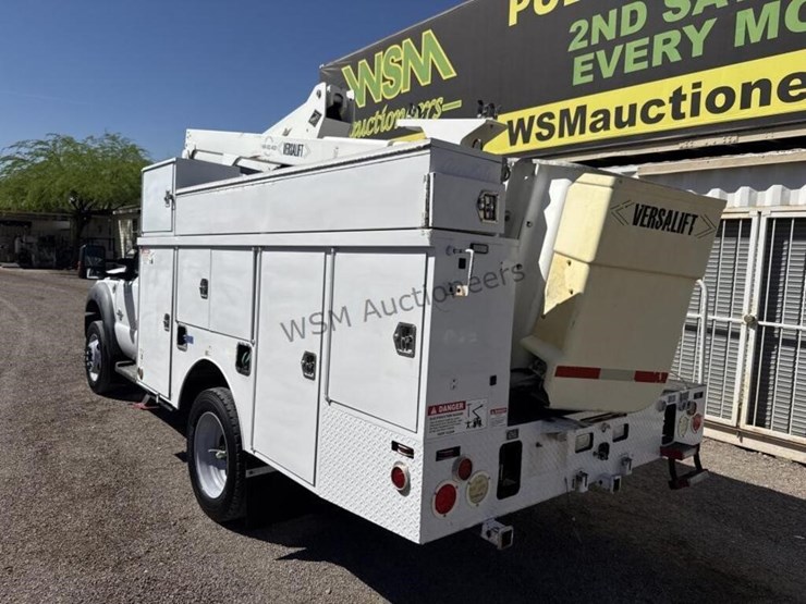 2015-ford-f550-image-8