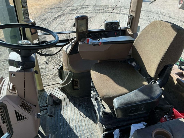 1997-john-deere-8300-image-15