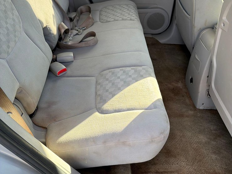 2006-chevrolet-equinox-image-33