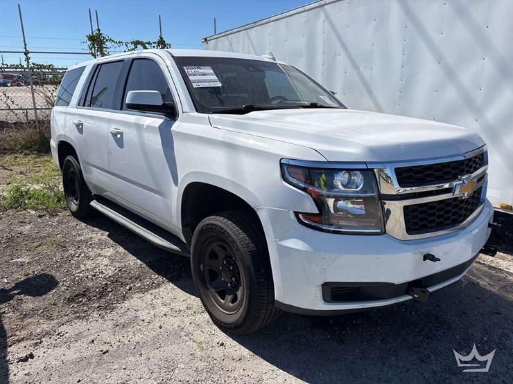 2019-chevrolet-tahoe-image-2