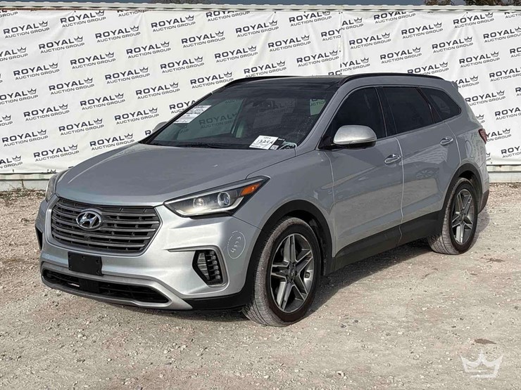 2017-hyundai-santa-fe-image-1