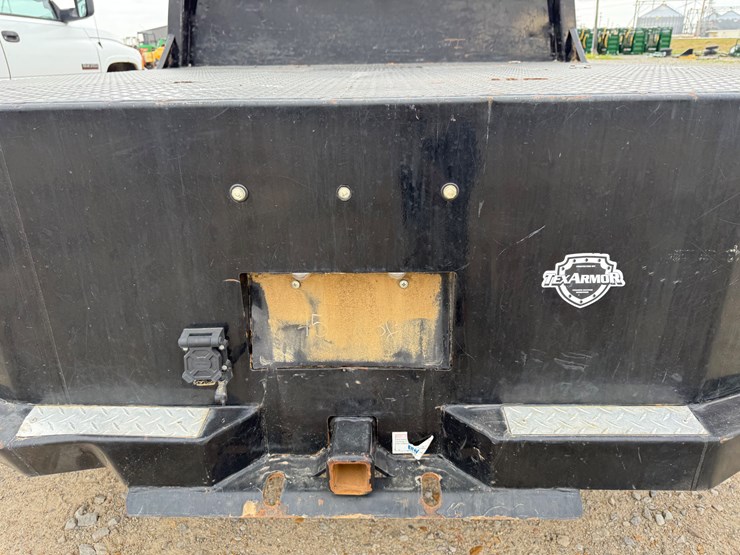 2005-gmc-2500-image-14