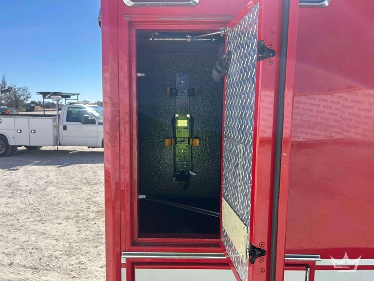 2008-ford-e450-image-24