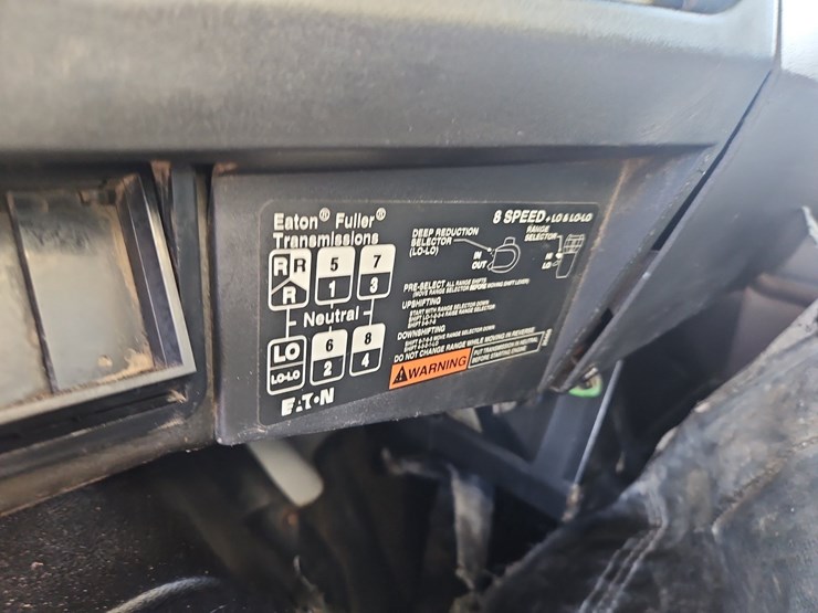 1997-international-2674-image-35