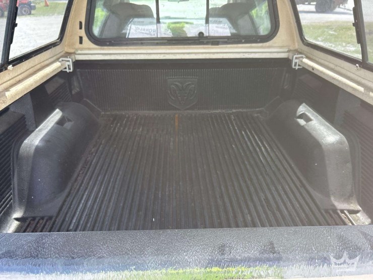 2005-dodge-dakota-image-23