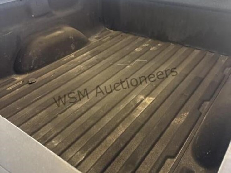 2016-chevrolet-silverado-1500-image-12