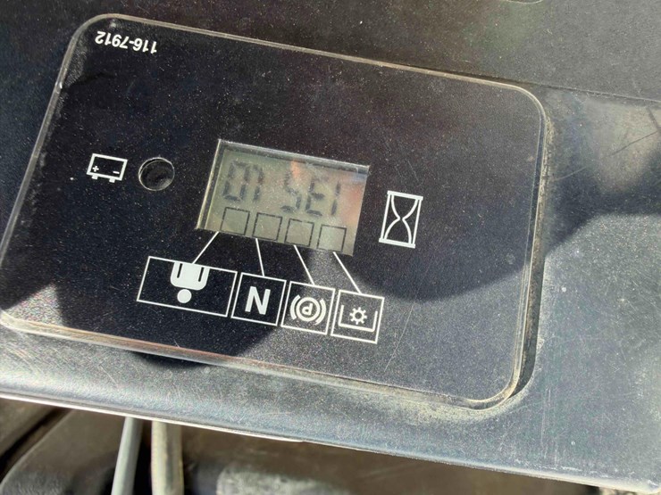 2022-exmark-turf-tracer-walk-behind-mower-image-7