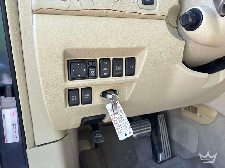 2009-infiniti-fx35-image-16