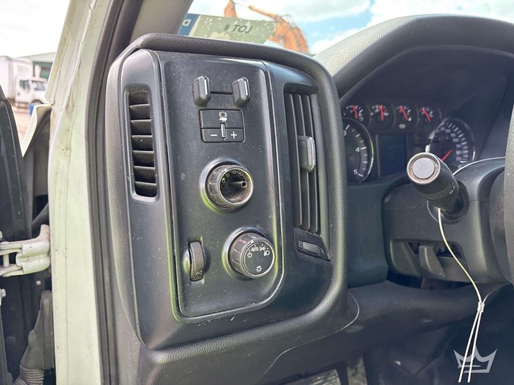 2020-chevrolet-5500hd-4x4-reading-service-truck-image-17