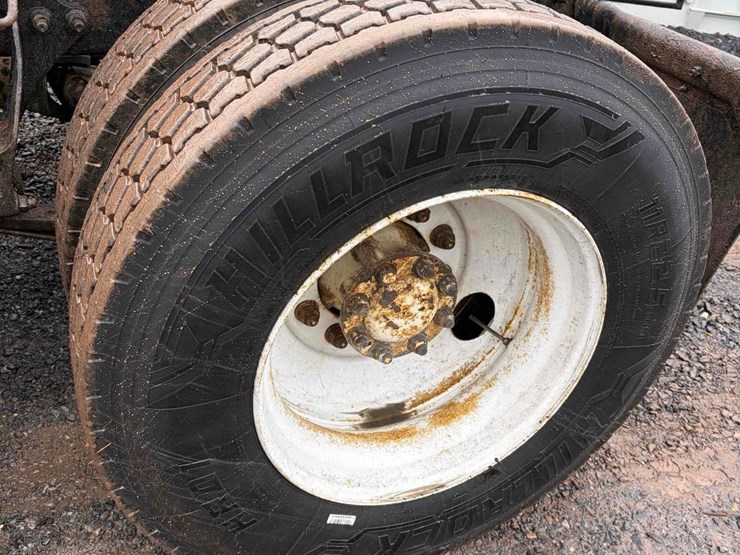 2007-international-8600-image-11