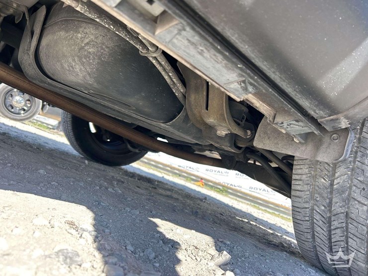 2015-ford-explorer-image-19