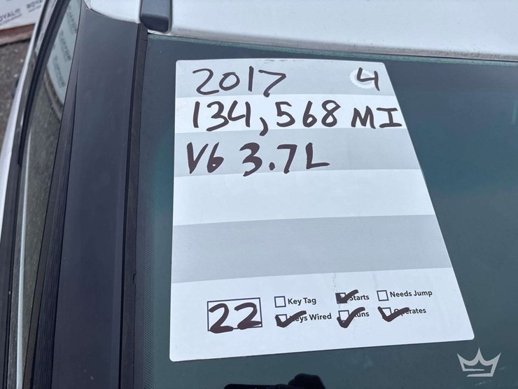 2017-ford-explorer-image-32