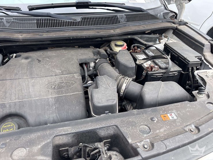 2016-ford-explorer-image-9