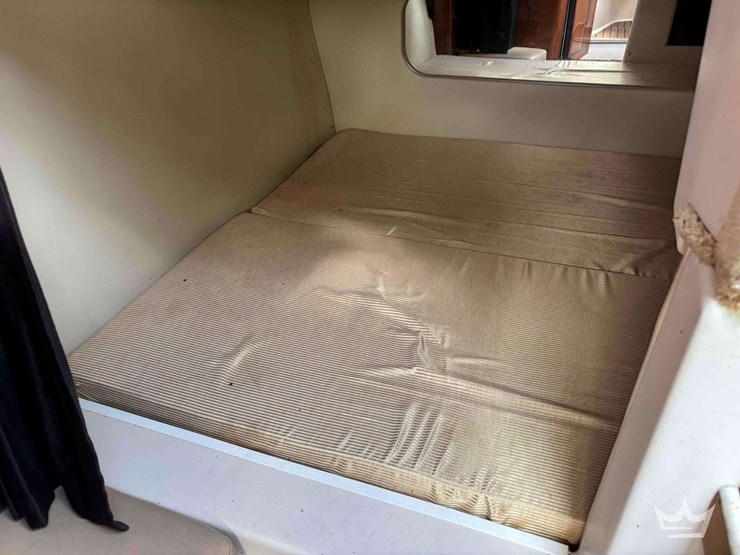 2007-30ft.-regal-30-express-cruiser-boat-with-2010-vantage-t/a-33-ft.-trailer-image-17