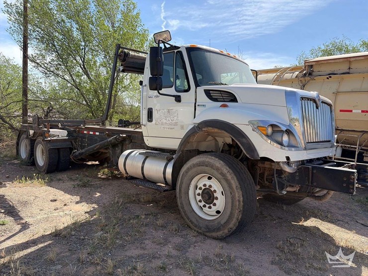 2012-international-workstar-7500-image-3