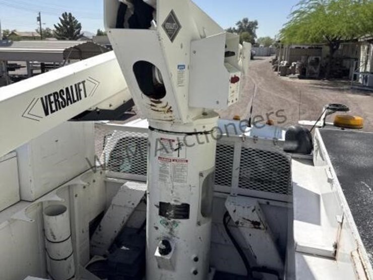 2015-ford-f550-image-14