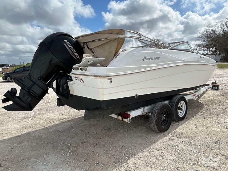 2020-23-ft.-godfrey-marine-hurricane-boat-with-26ft-t/a-boat-trailer-.-image-3