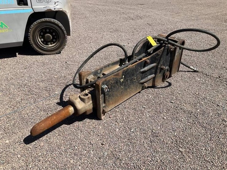 hydraulic-demo-hammer-for-backhoe-image-1