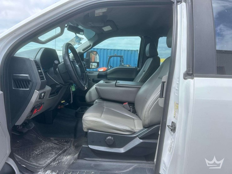 2017-ford-f250-image-16