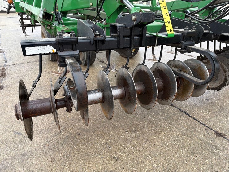 john-deere-726-image-17