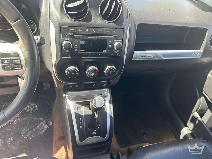 2016-jeep-compass-image-15