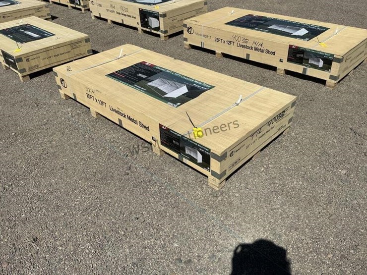 kj-k1912-20ft-x-12ft-metal-livestock-shed-image-1