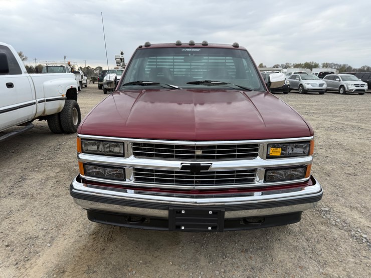 1992-chevrolet-gmt400-image-2