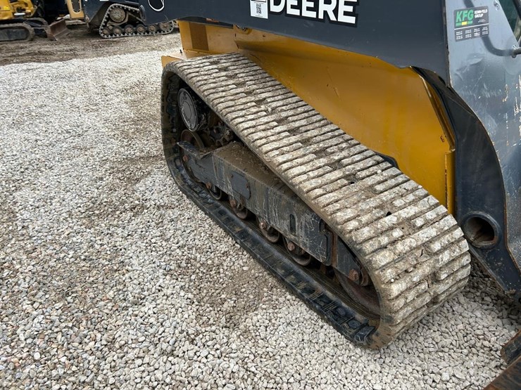 2021-deere-325g-image-12