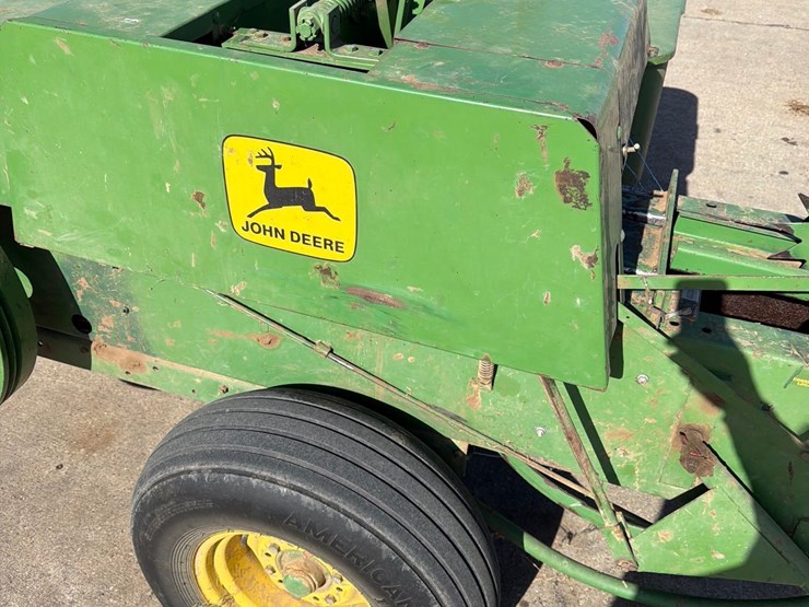 john-deere-336-image-26