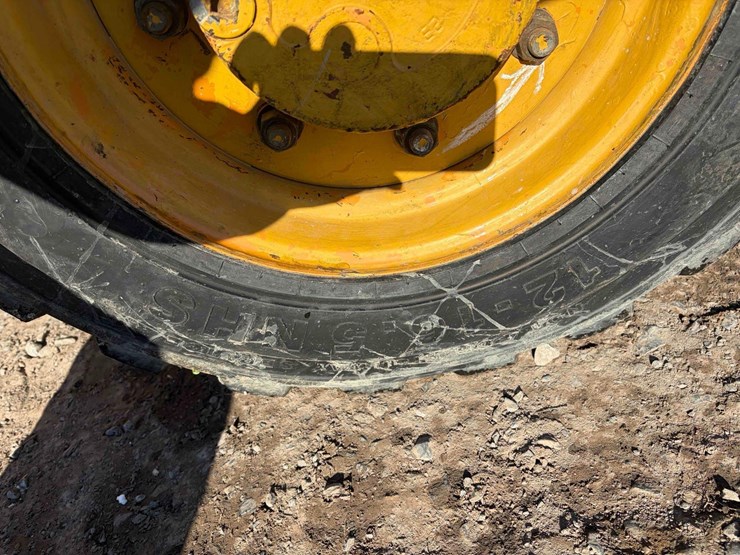 case-570l-xt-image-9