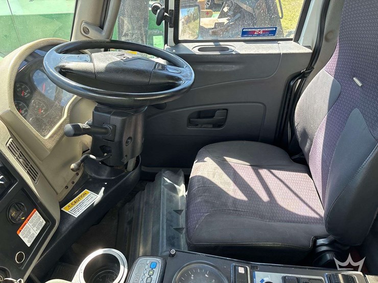 2015-international-durastar-4300-image-15