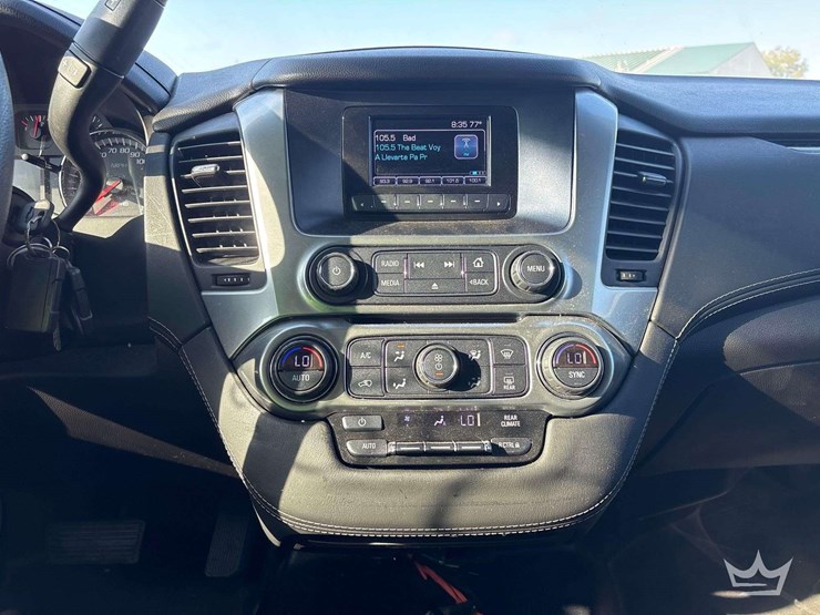 2017-chevrolet-tahoe-image-11