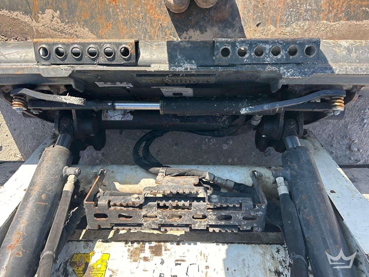 2023-bobcat-t595-image-23