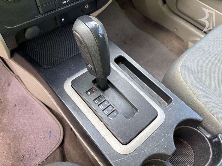 2009-ford-escape-image-19