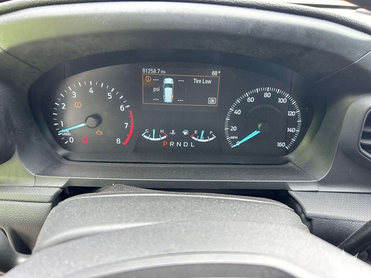 2020-ford-explorer-image-12